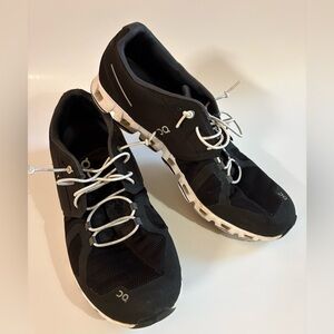 On Running Men's Black and White Athletic Shoes lace up size 13